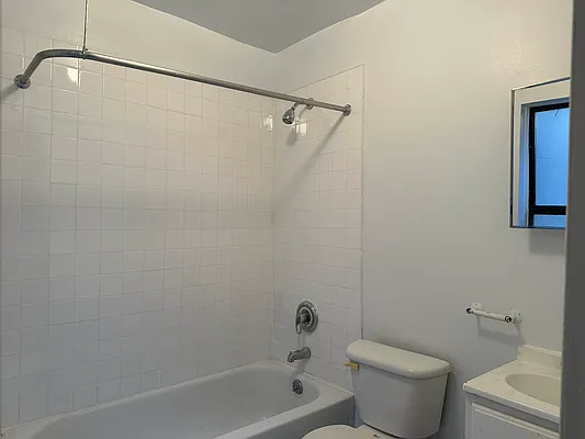 Rented by Premier One Realty LLC | media 8