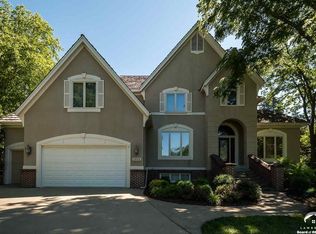 1512 Foxfire Dr, Lawrence, KS 66047