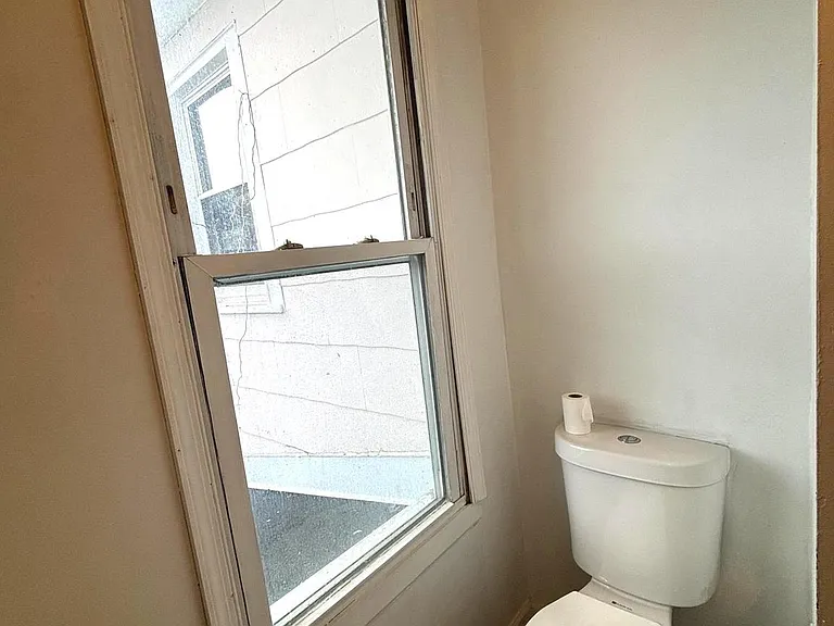 49 Hopkins St — Photo 15
