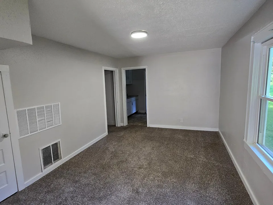 Dining/Office