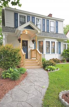 2nd image of 15 Bellrose Ave