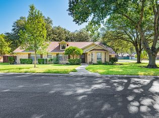 729 Heritage Dr, Seguin, TX 78155