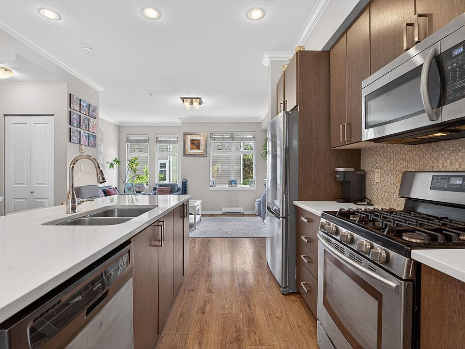 1st image of 1111 Ewen Ave #14