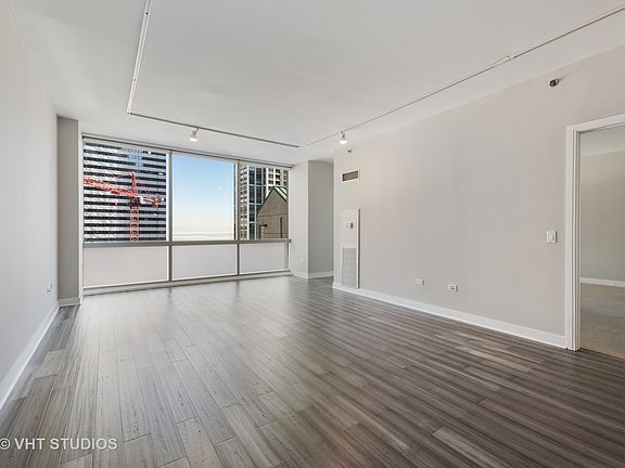 4th image of 8 E Randolph St Unit 1003
