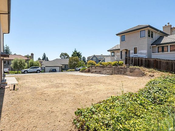 5th image of 5758 Buena Vista Ave