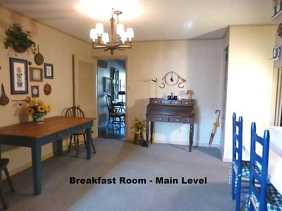 Breakfast Room - Main Level