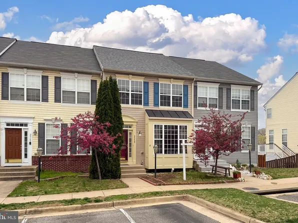 2358 Battery Hill Cir, Woodbridge, VA 22191