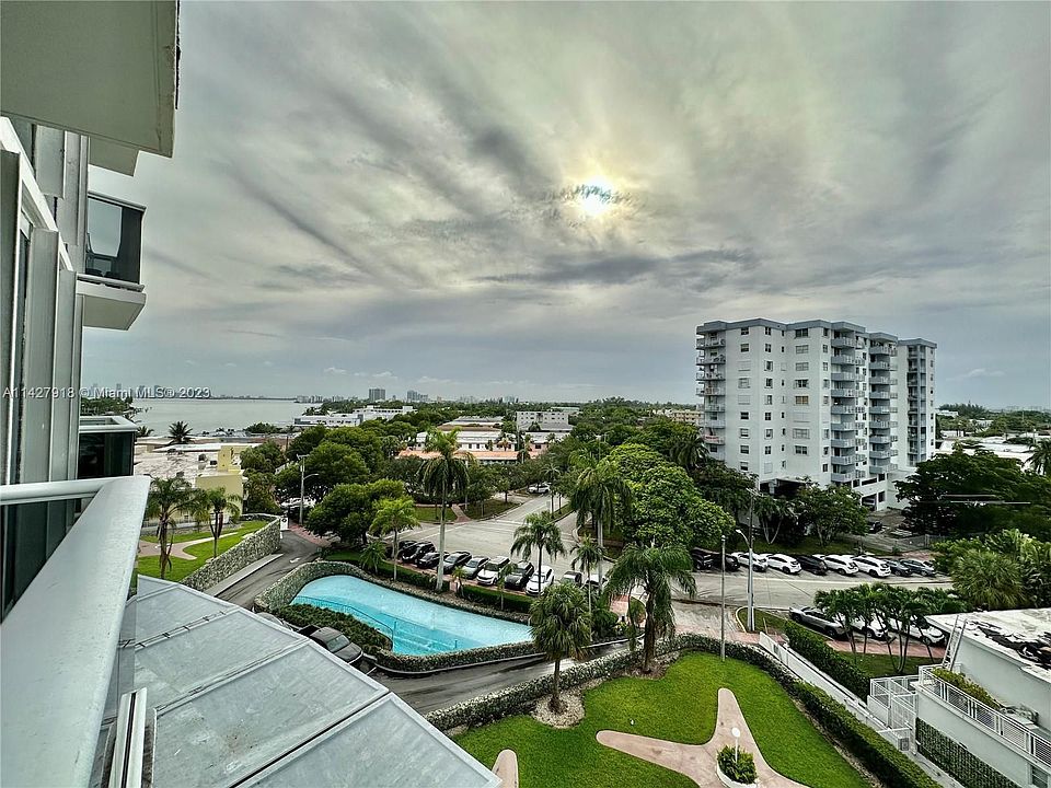 1st image of 900 Bay Dr APT 609