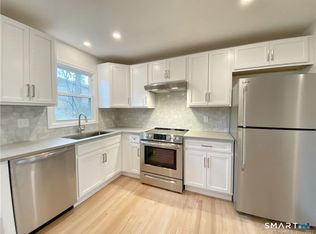56 Taylor Pl, Southport, CT 06890