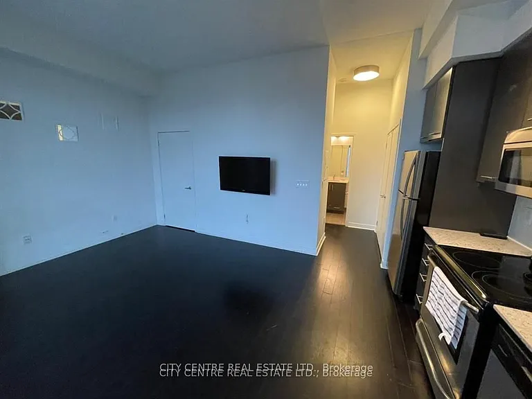 365 Prince Of Wales Dr #601 — Photo 16