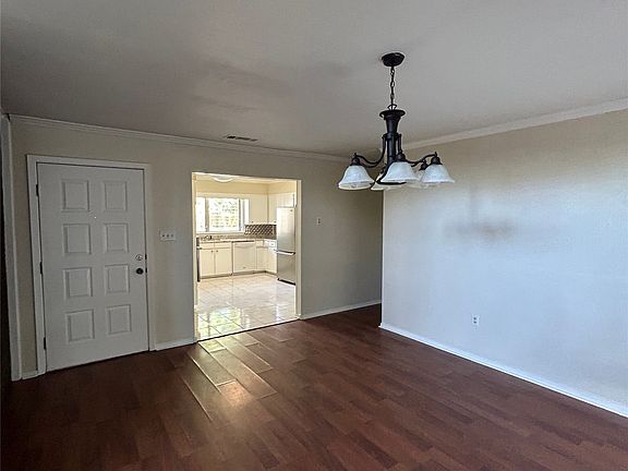 3rd image of 813 Captain Shreve Dr