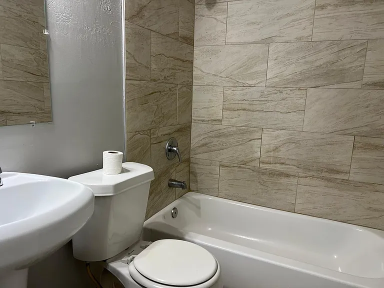 4351 Hendrix Dr — Photo 13