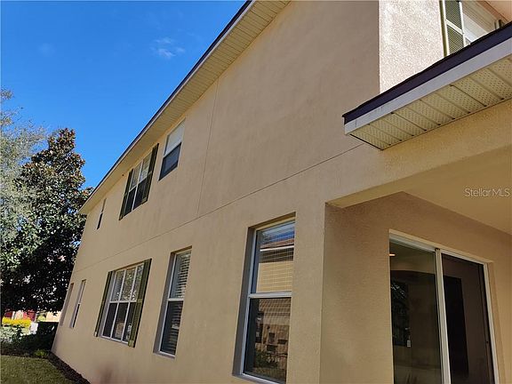 2nd image of 3072 Ashland Ln N