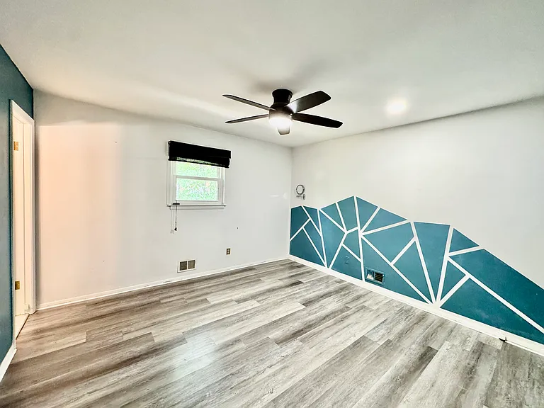 29 Waverly Dr W — Photo 10