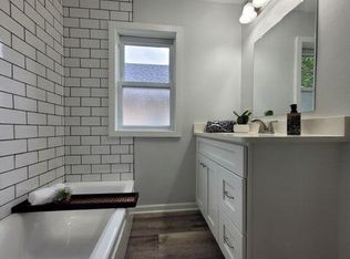 606 11th Ave, Union Grove, WI 53182