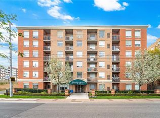 32 Tannery St #504, Mississauga, ON L5M 6T6