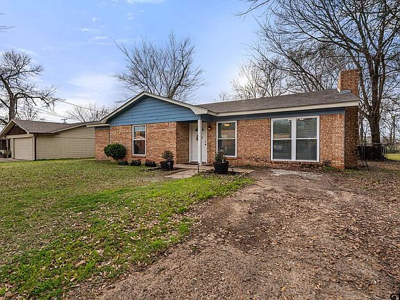 4th image of 4005 Driftwood Ln