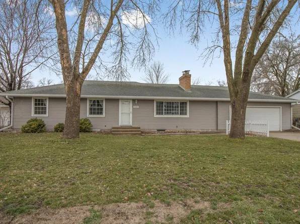 3300 Canterbury Dr, Bloomington, MN 55431