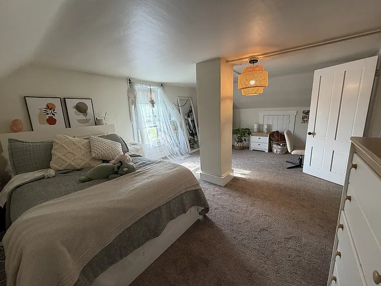251 Locust St — Photo 15