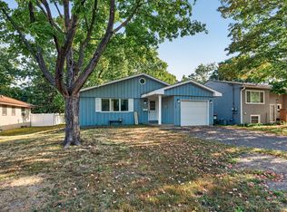 2309 N Upland Crst, Columbia Heights, MN 55421