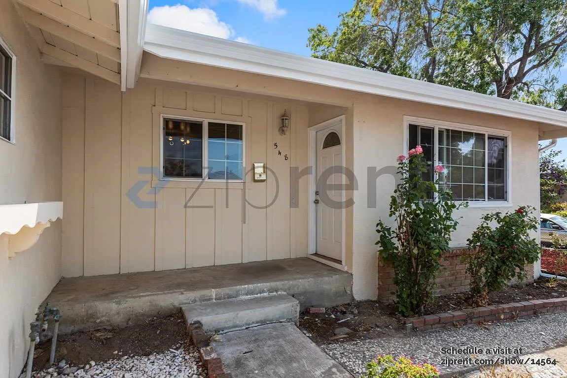 5 bed, 1633 sqft, $4,778 — Photo 3