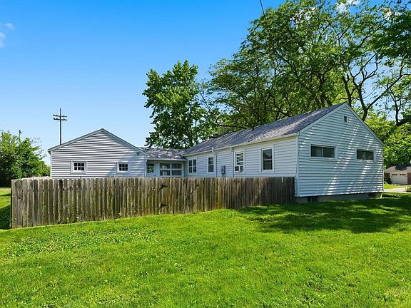 5th image of 116 Hilltop Dr