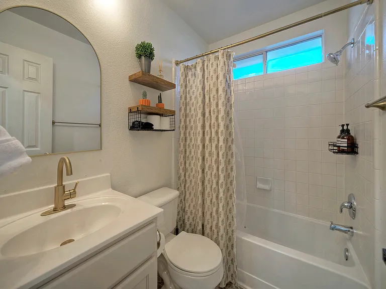 215 Lakemont Dr — Photo 8
