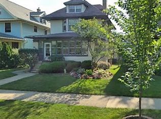 610 Gunderson Ave, Oak Park, IL 60304