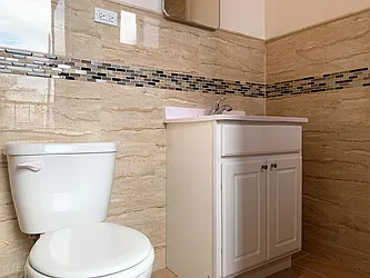 Rented by Hillel Realty Group