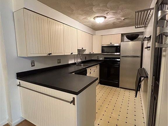 5th image of 31 Devereux St APT 101