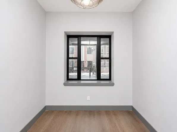 1814 Palmetto Street image 1 of 9