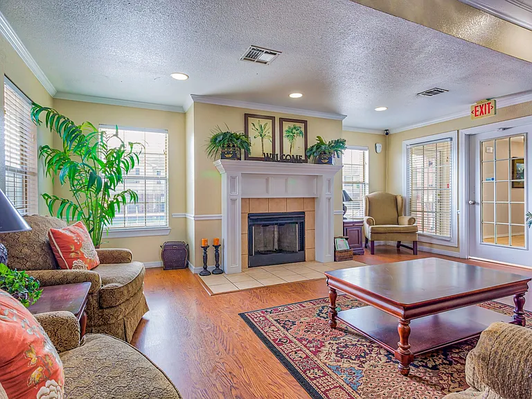 Parkridge Apartments — Photo 20