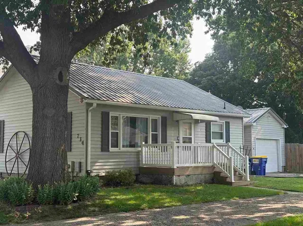 734 S 4th Ave, Washington, IA 52353
