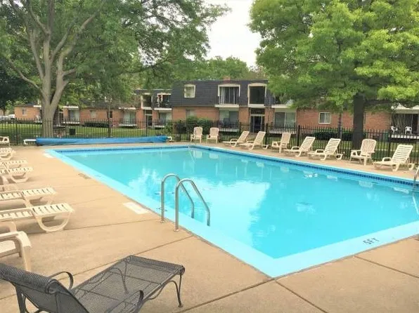 2750 Golfside Dr APT 616, Ann Arbor, MI 48108