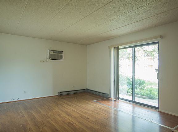 5th image of 1348 Crab Apple Ct APT 101