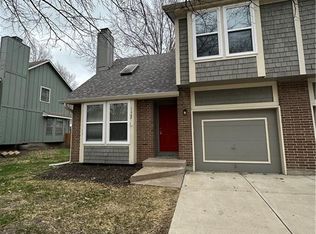 11743 Oakmont St, Overland Park, KS 66210