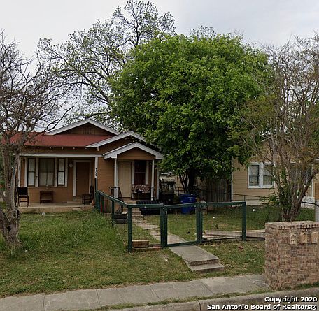 2nd image of 209 Laclede Ave