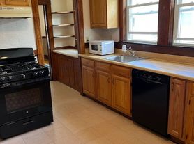 50 Upland Rd