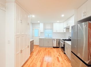 2321 S Front St, Philadelphia, PA 19148
