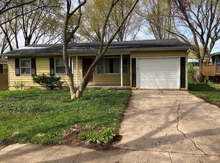 1228 Rita Ave, Saint Charles, IL 60174