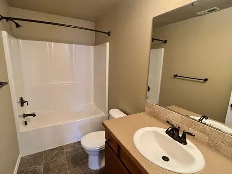19701 Aspen Meadows Dr — Photo 9