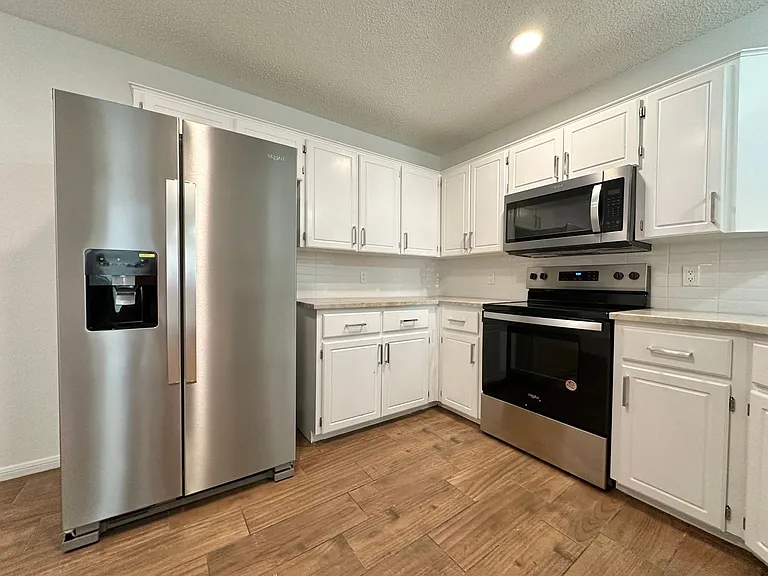 4403 Tidal Wave Dr — Photo 13