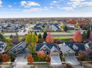 857 E Yucca Canyon St, Meridian, ID 83642