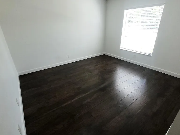 135 Village Cir — Photo 10
