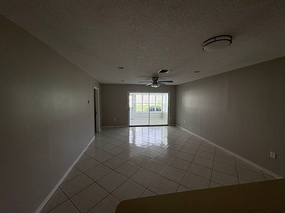 5th image of 2900 Grovewood Blvd APT C