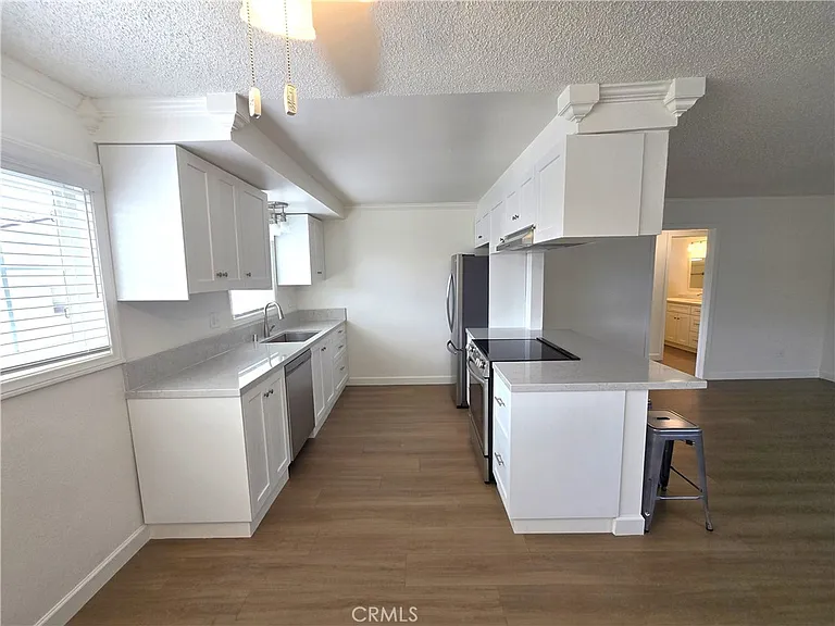 1214 Agate St #D — Photo 5