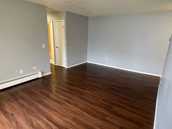 5th image of 2200 Lewis Ave APT 104