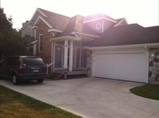 601 Meadowlands Ct, Monroe, MI 48161