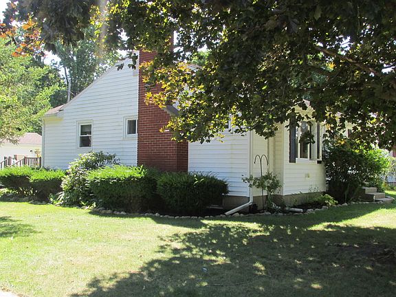 5th image of 202 S William St