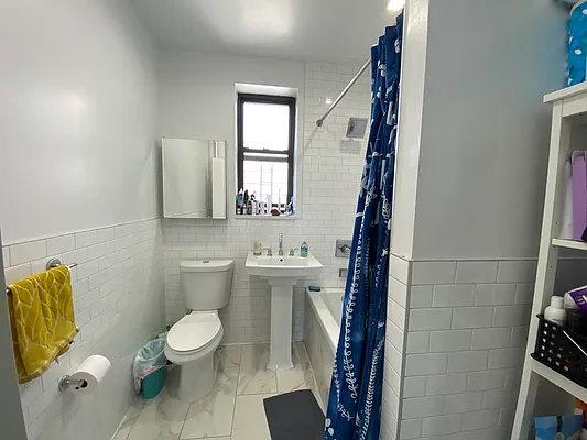 Rented by Mdays Realty | media 14